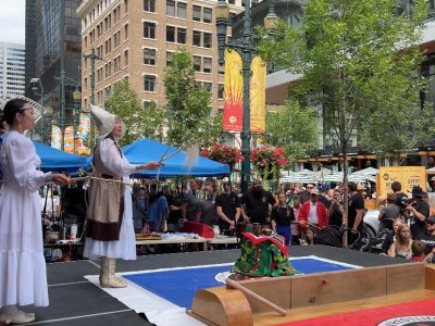 We will set increasingly global goals for promoting mas-wrestling in Canada