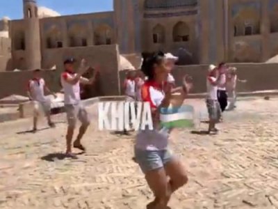 Танцующие мас-рестлеры Кыргызстана