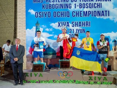 Heroes of the 2nd competition day of the Mas-Wrestling World Cup in Khiva