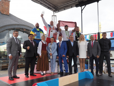 Viktor Kolibabchuk and Anniina Vaaranmaa are the European mas-wrestling absolute champions in 2019