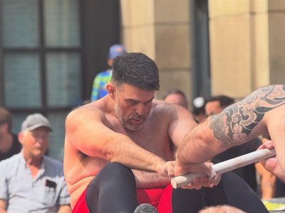 We will set increasingly global goals for promoting mas-wrestling in Canada