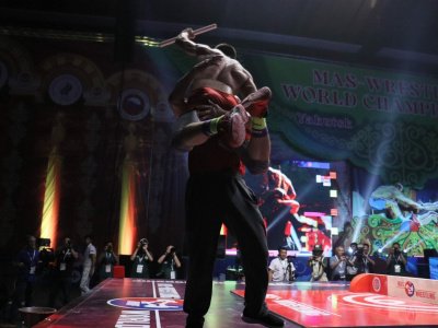 Российские мас-рестлеры вышли в финал чемпионата мира лишь с одной неудачей  