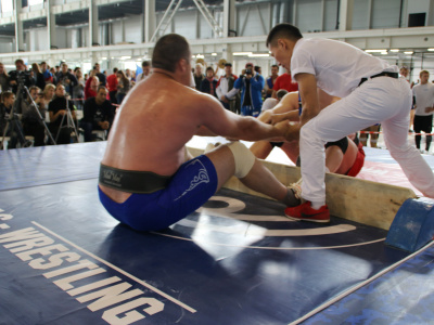 Russian national mas-wrestling team is ready to compete at the Arnold Classic. Photo