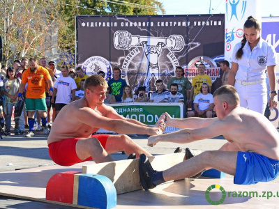 В Мелитополе прошел третий абсолютный чемпионат Украины по мас-рестлингу