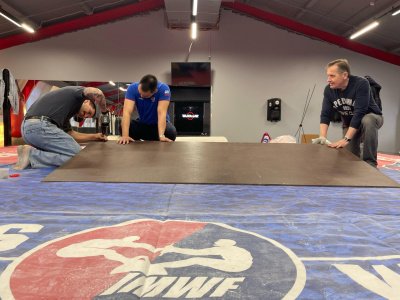 Mas-wrestling veterans are ready to take to the Moscow platform!