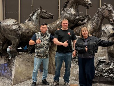 We will set increasingly global goals for promoting mas-wrestling in Canada