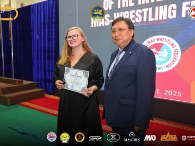 President Alexander Akimov held an expanded meeting of the Presidium of the International Mas-wrestling Federation in Arkhangai