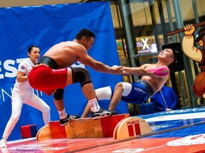 Павел Черноградский, Иван Галкин и Эльдана Болотбекова стали абсолютными чемпионами Европы по мас-рестлингу