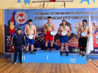 В десятый раз в Монголии проведен национальный чемпионат по мас-рестлингу 