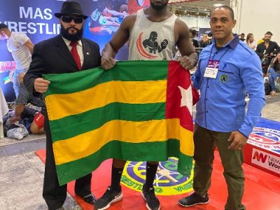 The Arnold South America continental tournament in Sao Paulo brought together mas-wrestlers from six countries of the world