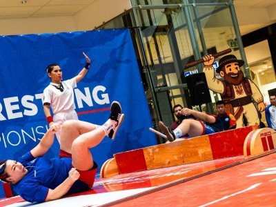 Павел Черноградский, Иван Галкин и Эльдана Болотбекова стали абсолютными чемпионами Европы по мас-рестлингу
