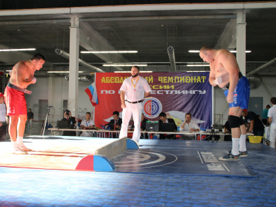 Russian national mas-wrestling team is ready to compete at the Arnold Classic. Photo