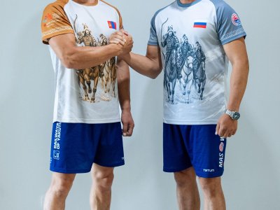 Команды для борьбы за Кубок АК "Железные дороги Якутии" по мас-рестлингу во Владивостоке готовы!