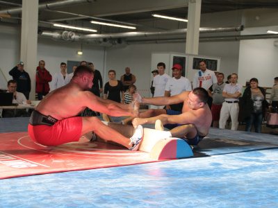 Russian national mas-wrestling team is ready to compete at the Arnold Classic. Photo