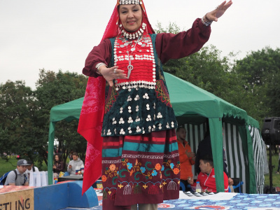 Мас-рестлинг на якутском празднике в Москве