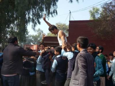 Mas-wrestling is becoming more popular in Pakistan. Photo
