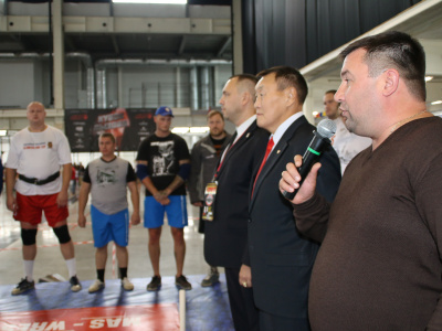 Russian national mas-wrestling team is ready to compete at the Arnold Classic. Photo