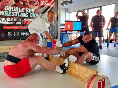 Fraternal mas-wrestling tournament in Brezno