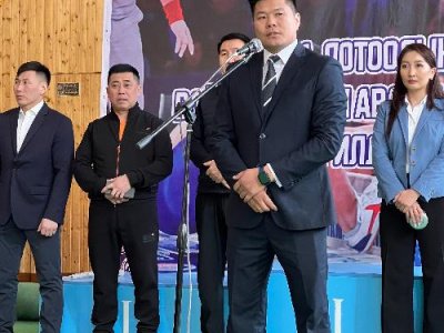 The police of Mongolia have risen to the platform of mas-wrestling!