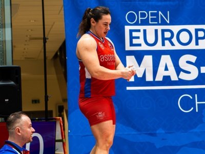 Павел Черноградский, Иван Галкин и Эльдана Болотбекова стали абсолютными чемпионами Европы по мас-рестлингу