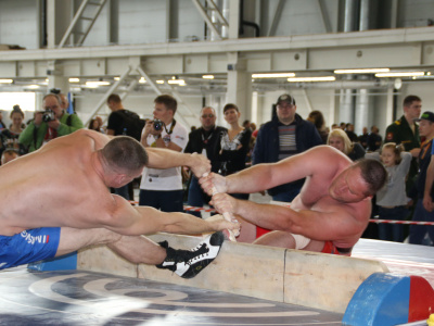 Russian national mas-wrestling team is ready to compete at the Arnold Classic. Photo